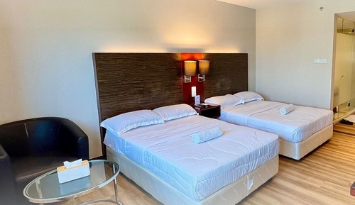 Suite estudio exclusiva, 2 camas dobles, cocina, vistas al río