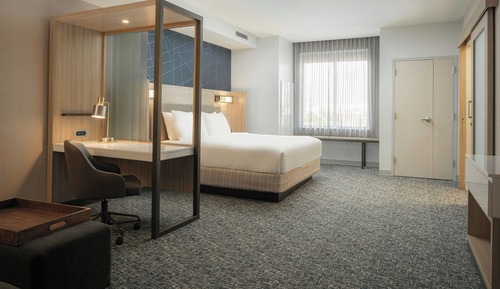 Suite, 1 cama de matrimonio grande con sofá cama, en esquina