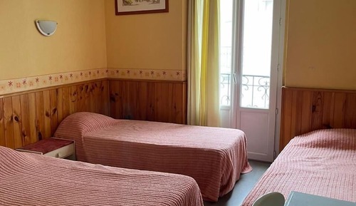Habitación cuádruple económica