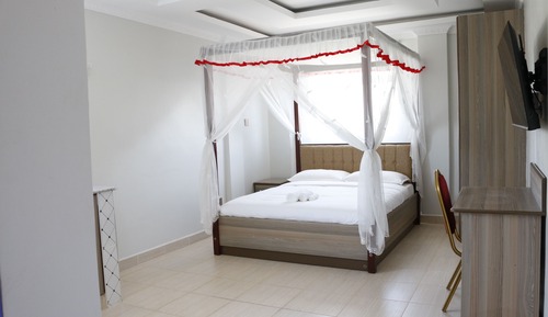 Habitación superior, vistas al jardín