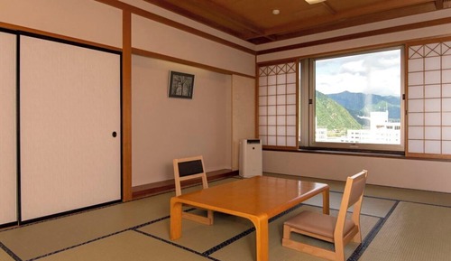 Habitación cuádruple, no fumadores, vistas a la montaña