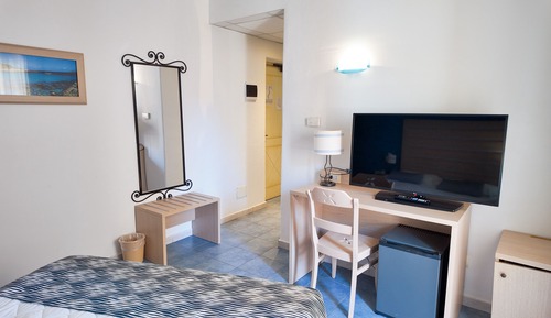 Habitación clásica con 1 cama doble o 2 individuales