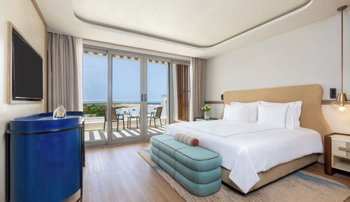 Senior Suite Beach side