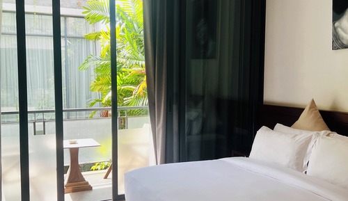 Suite Signature, 1 habitación, balcón, vistas a la piscina