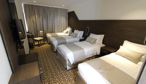 Habitación cuádruple estándar