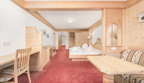 Habitación cuádruple, balcón