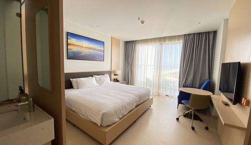 Habitación Deluxe, vistas parciales al mar