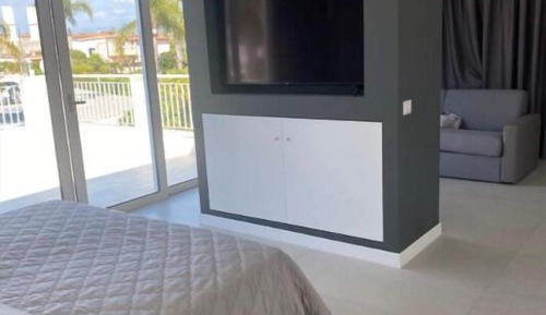 King Suite with Spa Bath