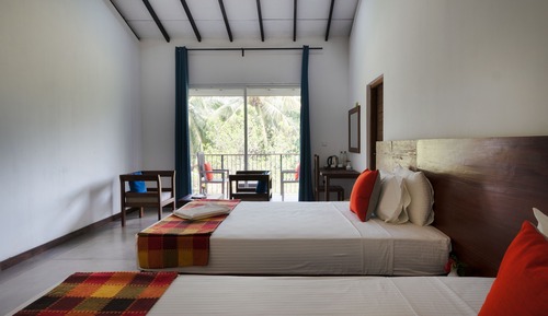 Habitación superior, vistas al jardín