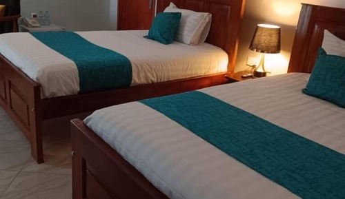 Habitación con 2 camas individuales