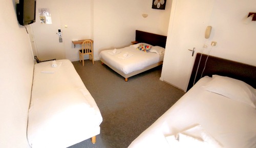 Habitación cuádruple estándar