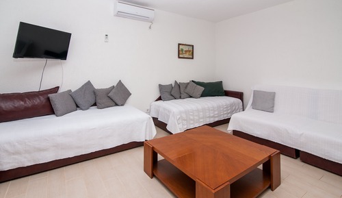 Apartamento superior (AP14)