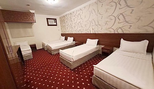 Habitación cuádruple básica