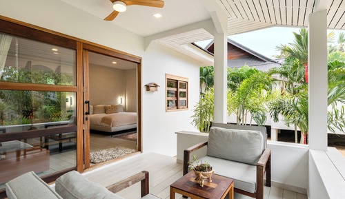 Villa junior, vistas a la piscina