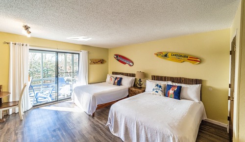 Suite estudio, 2 camas de matrimonio, acceso a la piscina (Hang Out 2)