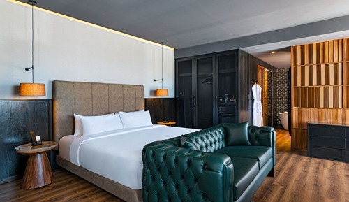 Suite, 1 cama de matrimonio grande, vistas al campo de golf