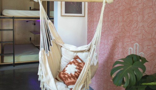 Dormitorio compartido básico, solo para mujeres