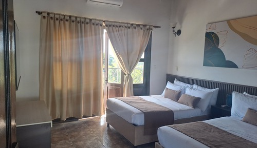 Habitación cuádruple superior, balcón