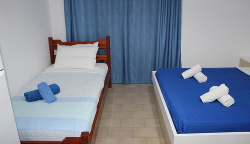 Habitación familiar, vistas al jardín