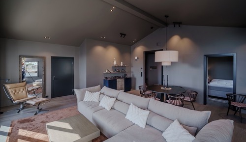 Estudio, vistas al mar