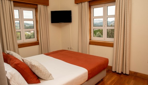 Habitación estándar con 1 cama doble o 2 individuales