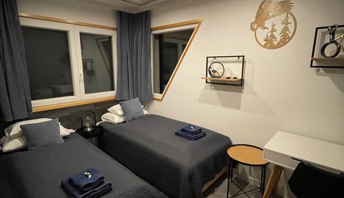 Apartamento familiar, 3 habitaciones, bañera de hidromasaje, vistas a la colina