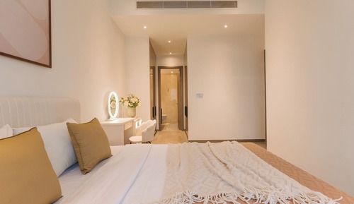 Romantic Suite, 4 Bedrooms, Business Lounge Access, City View