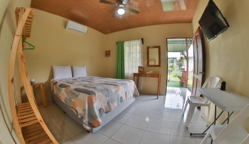 Cabaña básica, 1 habitación, no fumadores, vistas a la montaña