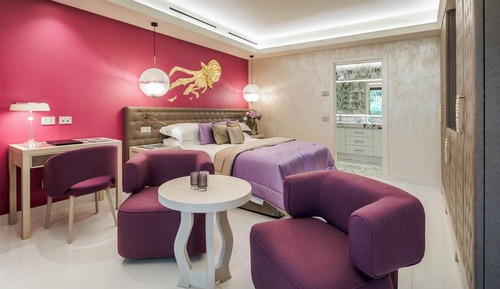 Habitación superior (Cala Beach, Pinewood Side)