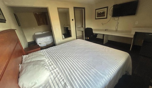 Habitación (1 King Bed  & 1 Queen Bed)