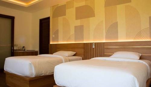 Habitación ejecutiva doble, 1 cama de matrimonio grande, vistas al jardín