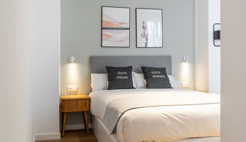 One-bedroom Apartment with terrace