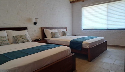 Habitación familiar con 1 cama doble o 2 individuales, 1 habitación