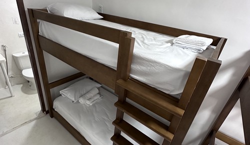 Dormitorio compartido Confort, solo para hombres