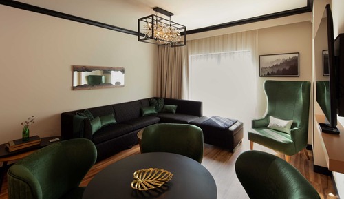 Suite (Swiftwater)