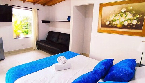 Habitación familiar, 1 habitación, vistas al jardín