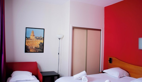 Habitación triple superior, 1 cama de matrimonio con sofá cama