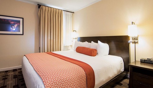 Suite, 1 cama de matrimonio grande con sofá cama, no fumadores, frigorífico y microondas