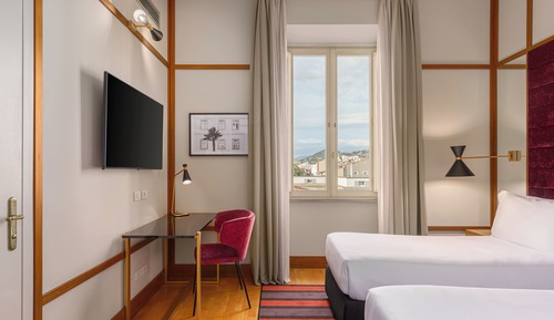 Habitación estándar con 1 cama doble o 2 individuales