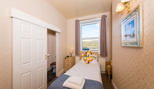 Habitación individual, baño privado