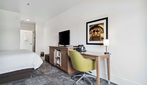 Habitación, 1 cama de matrimonio grande, accesible para personas con discapacidad, varias vistas