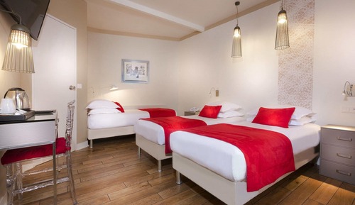 Habitación superior con 2 camas individuales