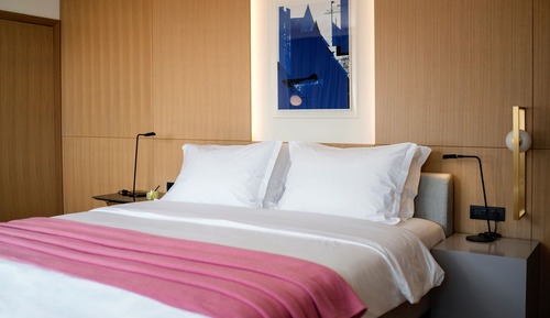 Habitación doble superior, vistas parciales al mar