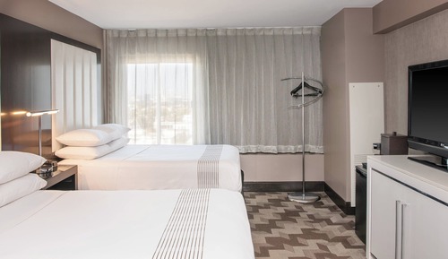 Habitación, 2 camas dobles (Mobility/Hearing Accessible, Tub)