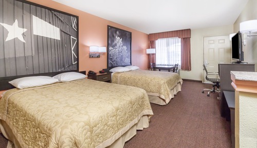 Habitación Deluxe doble, 2 camas de matrimonio, accesible para personas con discapacidad