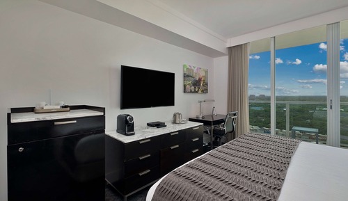 Habitación estándar, 1 cama de matrimonio grande, balcón, vistas a la bahía