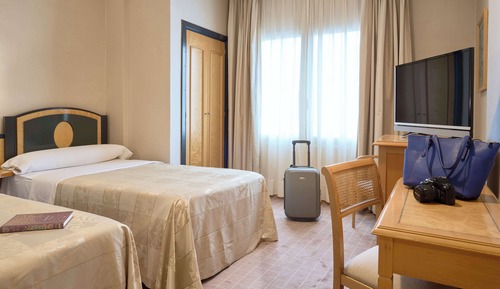 Habitación con 2 camas individuales