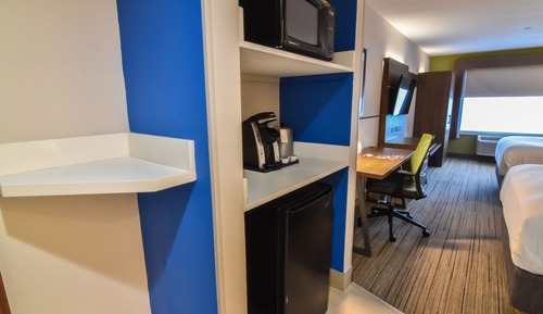 Habitación estándar, 2 camas de matrimonio (Low Floor)