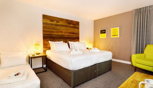 Habitación familiar doble, varias camas