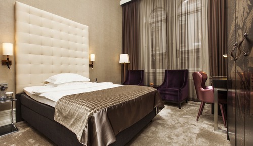 Standard Double Room (SDB)